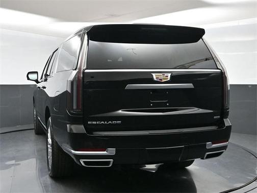 2026 Cadillac Escalade ESV Luxury