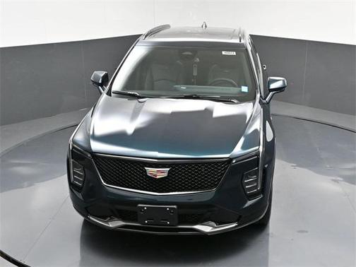 2025 Cadillac XT4 Sport