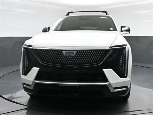 2025 Cadillac Escalade IQ Luxury 2