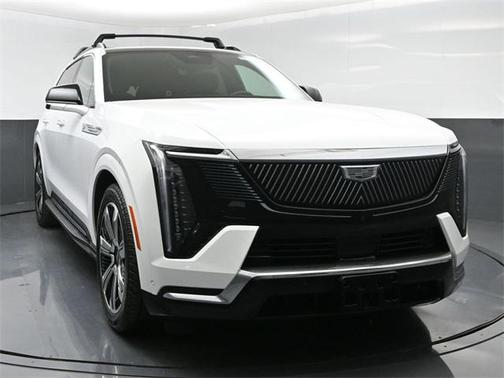 2025 Cadillac Escalade IQ Luxury 2