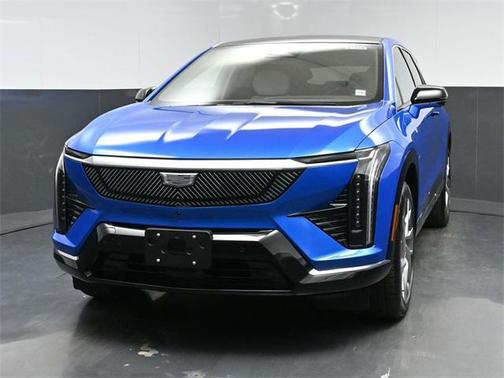 2025 Cadillac OPTIQ Luxury 1 AWD