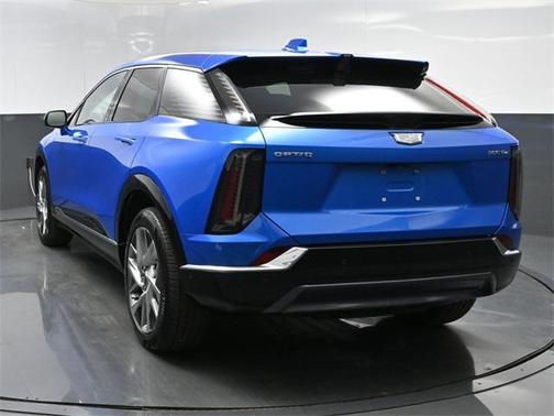 2025 Cadillac OPTIQ Luxury 1 AWD