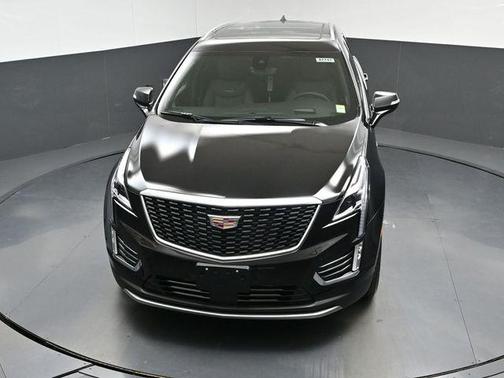 Stellar Black Metallic 2026 Cadillac XT5 Premium Luxury