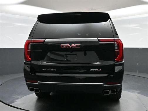 2025 GMC Yukon XL 4WD AT4