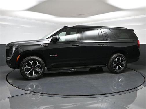 2025 GMC Yukon XL 4WD AT4