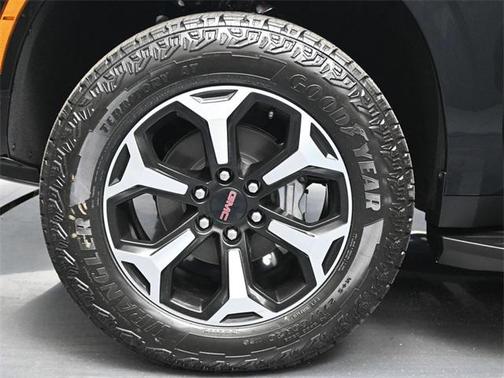 2025 GMC Yukon XL 4WD AT4