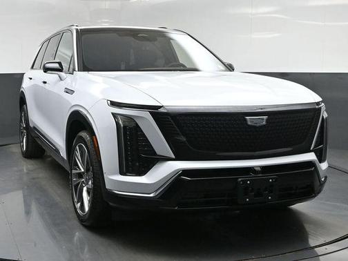 Vibrant White Tricoat 2026 Cadillac VISTIQ Sport