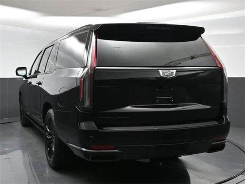 2023 Cadillac Escalade ESV Sport Platinum