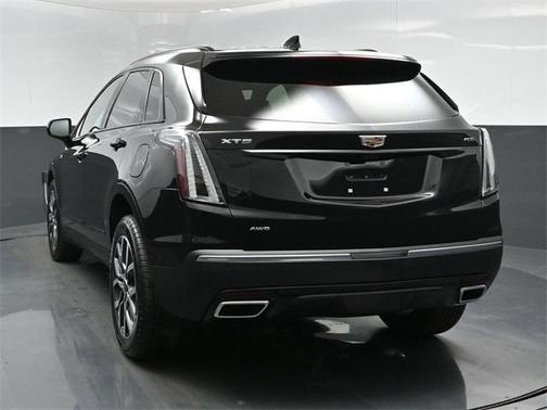 2026 Cadillac XT5 Sport