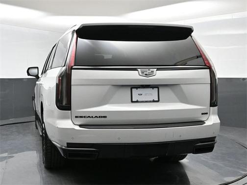 2022 Cadillac Escalade Sport Platinum