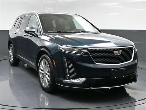 2025 Cadillac XT6 Premium Luxury AWD