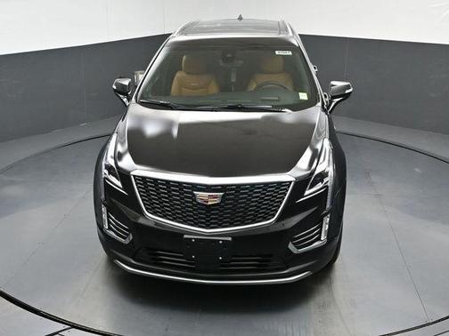Stellar Black Metallic 2026 Cadillac XT5 Premium Luxury
