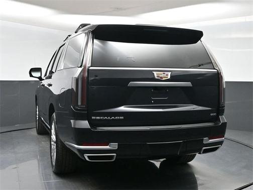 2026 Cadillac Escalade Luxury