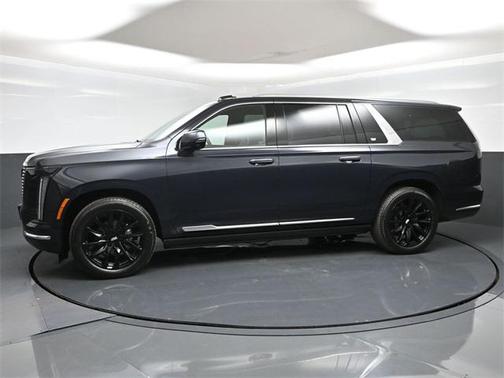 2025 Cadillac Escalade ESV Premium Luxury