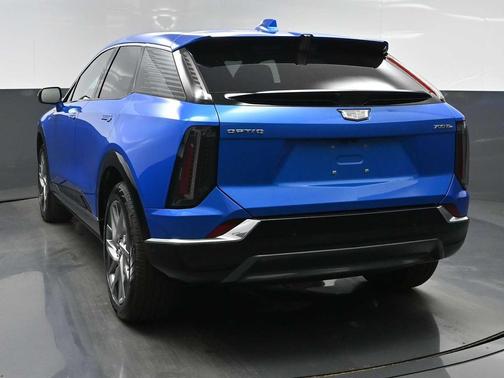 Coastal Blue Metallic 2026 Cadillac OPTIQ Luxury