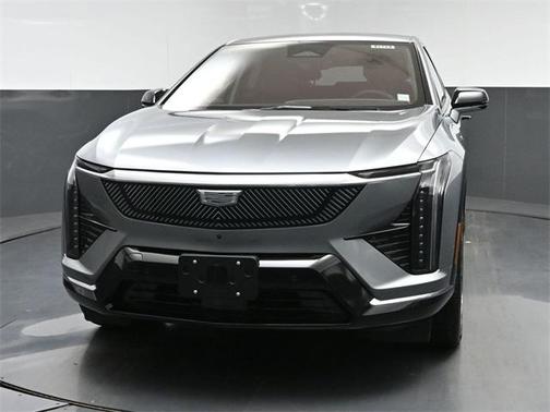 2025 Cadillac OPTIQ Luxury 2 AWD