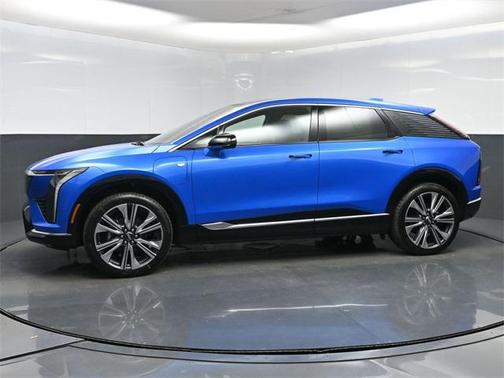 2026 Cadillac OPTIQ Premium Luxury