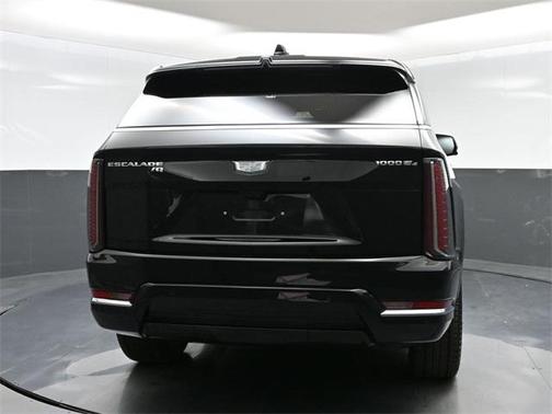 2025 Cadillac Escalade Luxury