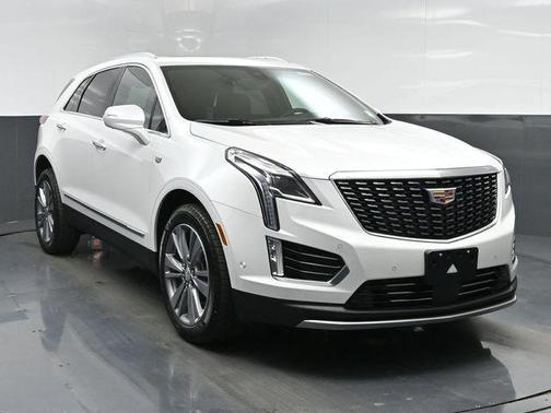Crystal White Tricoat 2026 Cadillac XT5 Premium Luxury