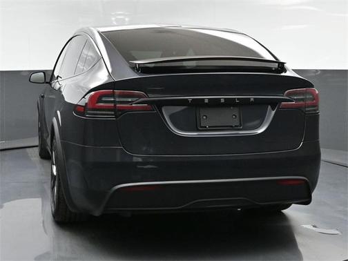 2024 Tesla Model X Long Range