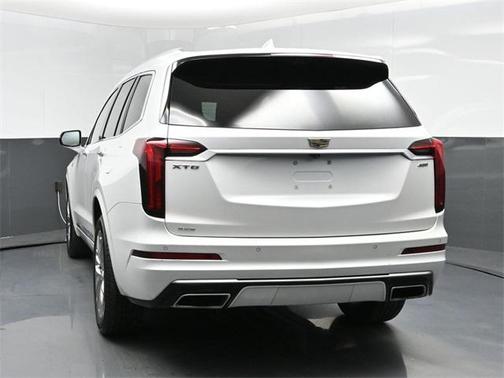 2022 Cadillac XT6 Premium Luxury AWD