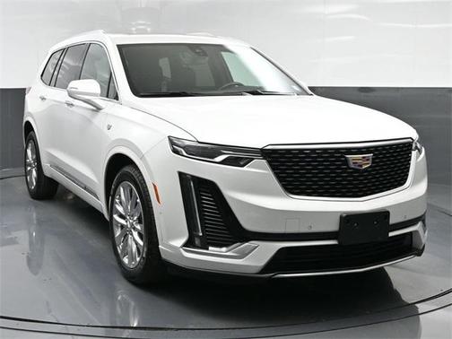 2022 Cadillac XT6 Premium Luxury AWD