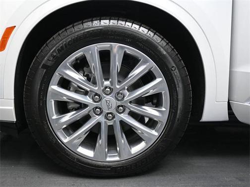 2025 Cadillac XT6 Premium Luxury AWD