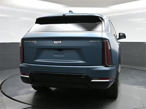 2025 Cadillac Escalade Luxury