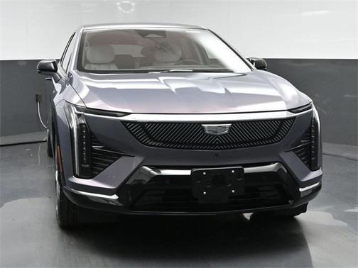 2025 Cadillac OPTIQ Luxury 1 AWD