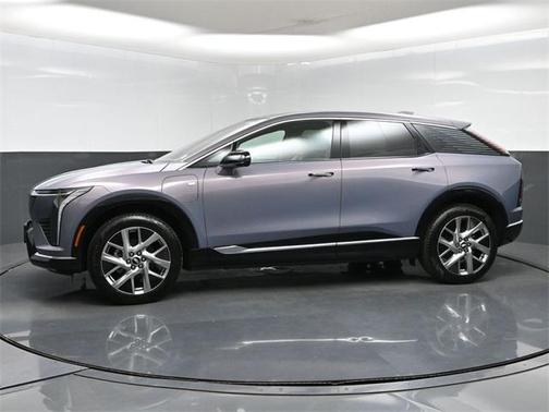 2025 Cadillac OPTIQ Luxury 1 AWD