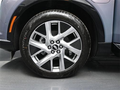 2025 Cadillac OPTIQ Luxury 1 AWD