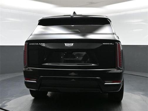 2025 Cadillac Escalade Sport
