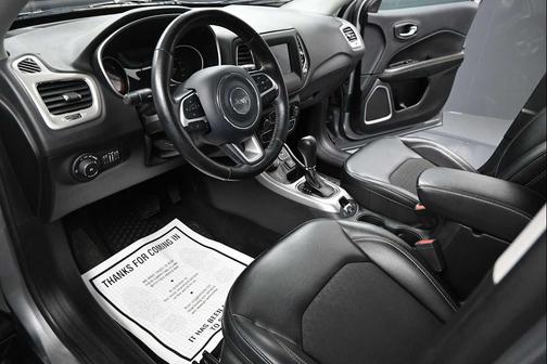 Billet Silver Metallic Clearcoat 2019 Jeep Compass Latitude