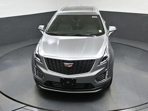 Argent Silver Metallic 2026 Cadillac XT5 Premium Luxury