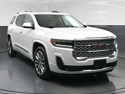 White Frost Tricoat 2022 GMC Acadia Denali