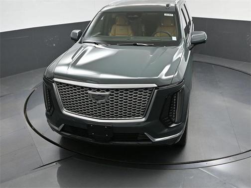 2026 Cadillac Escalade ESV Luxury