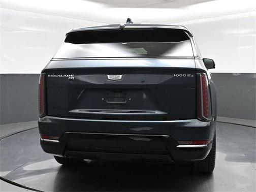 2025 Cadillac Escalade IQ Sport 1
