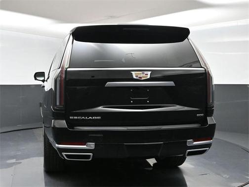 2025 Cadillac Escalade ESV Luxury