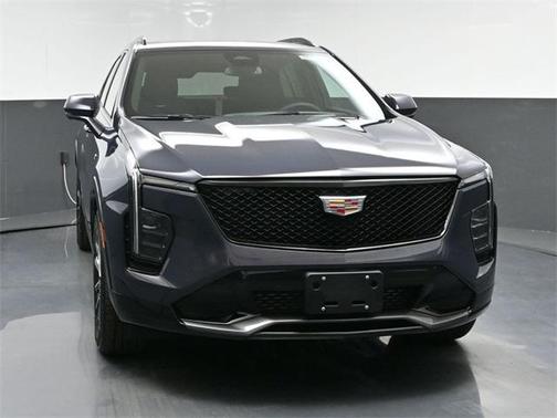 2025 Cadillac XT4 Sport
