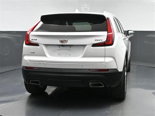 2022 Cadillac XT4 Luxury