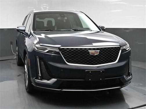 2025 Cadillac XT6 Premium Luxury AWD