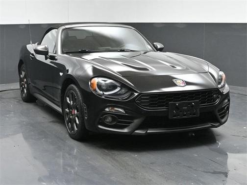 2018 FIAT 124 Spider Base