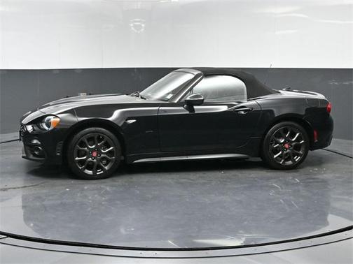 2018 FIAT 124 Spider Base