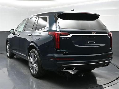 2025 Cadillac XT6 Premium Luxury AWD