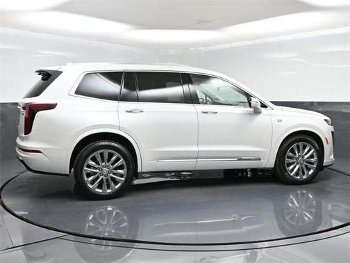 2025 Cadillac XT6 Premium Luxury AWD
