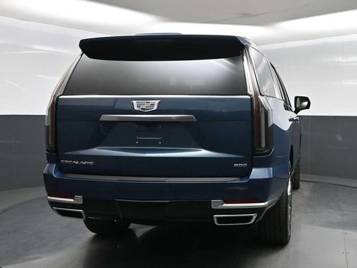 Deep Sea Metallic 2026 Cadillac Escalade Sport Platinum