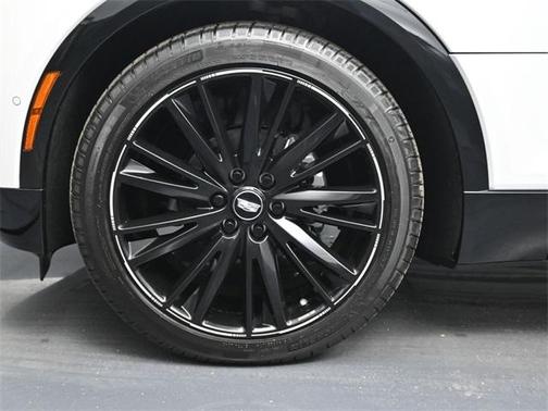 2025 Cadillac LYRIQ Luxury w/1SC