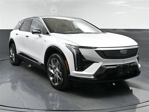2025 Cadillac OPTIQ Luxury 1 AWD