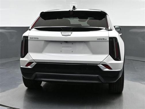 2025 Cadillac OPTIQ Luxury 1 AWD