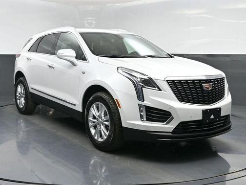 2026 Cadillac XT5 Luxury